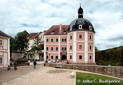 Schloß Beèov
